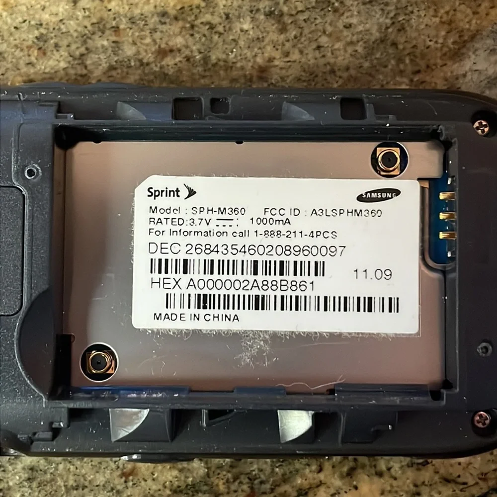 Samsung clamshell cell phone